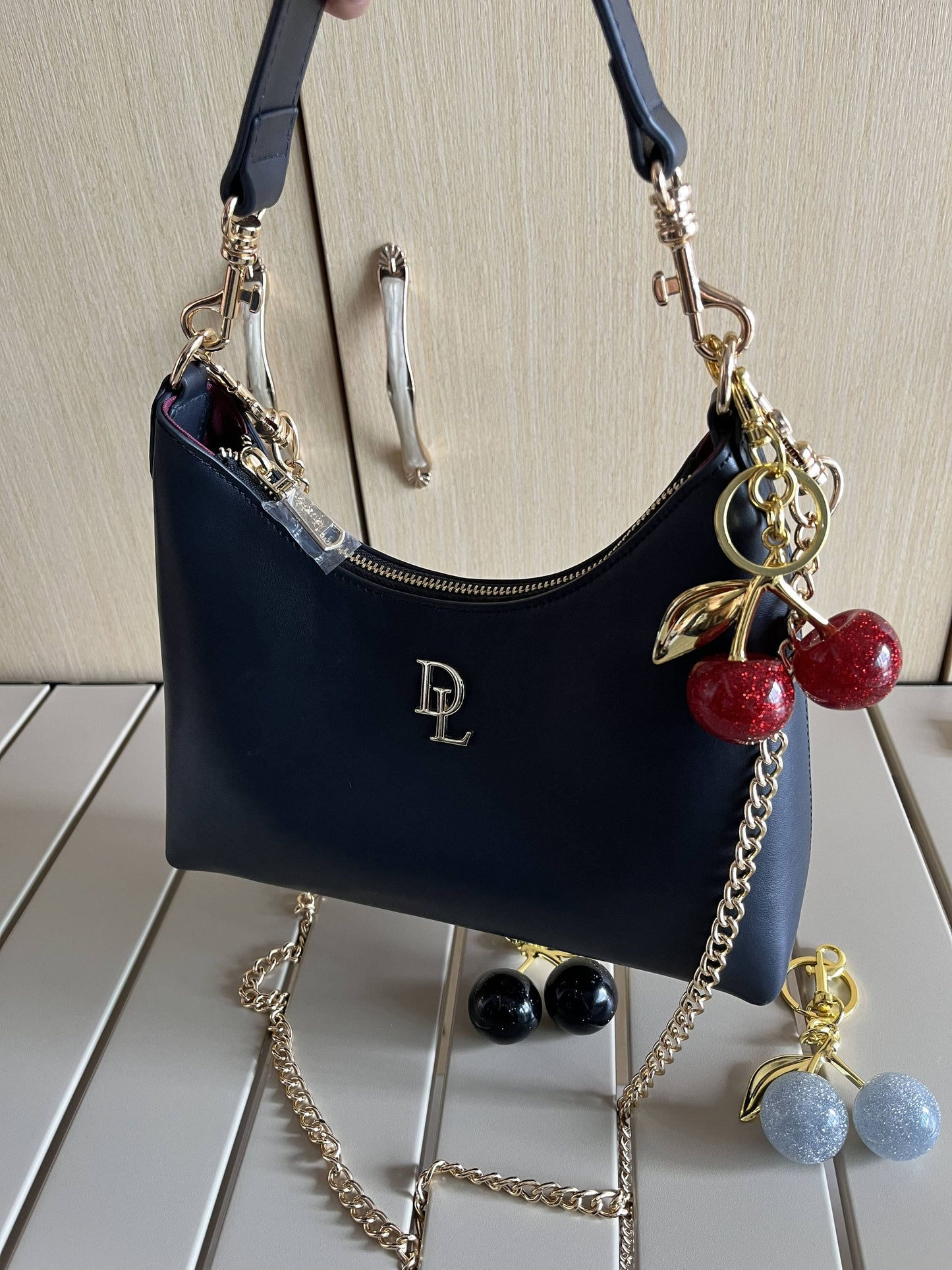 100 Luxury Bags