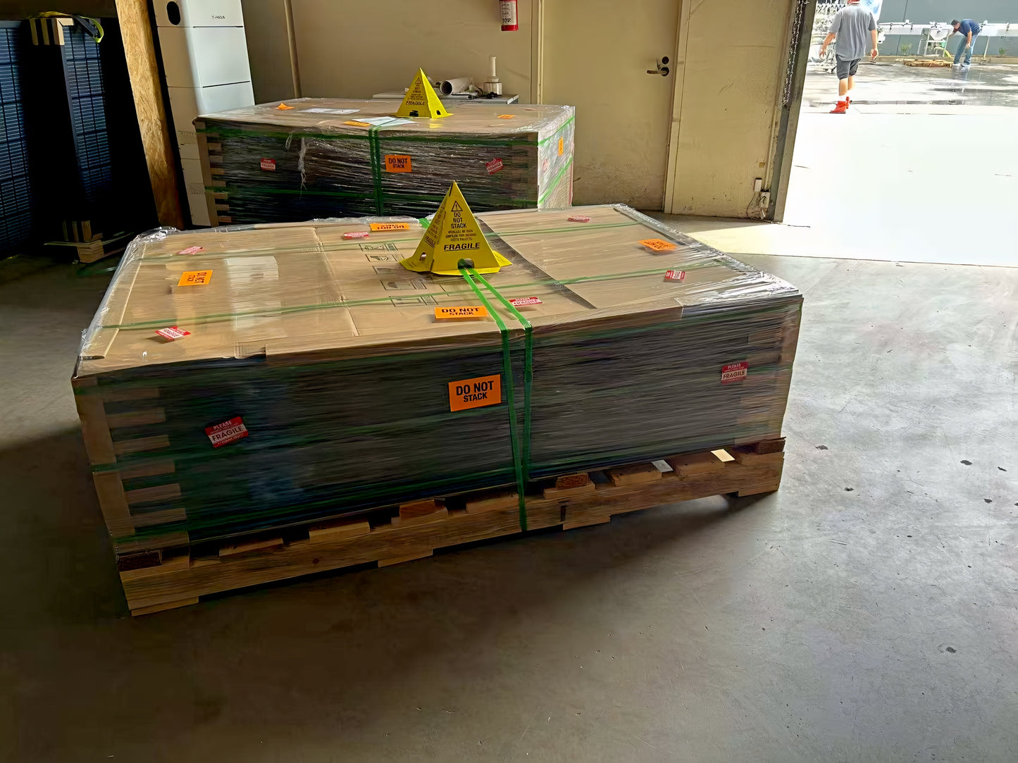16 455W JA Solar Panels 21% Efficiency 30 Year warranty