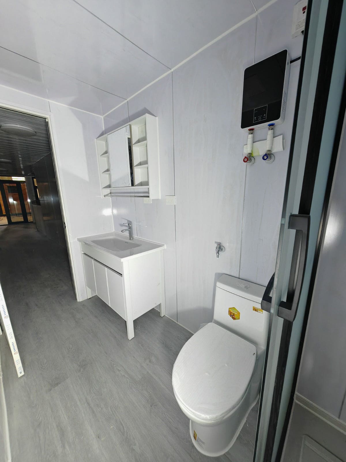 Tiny Homes Expandable & Fully Equipped