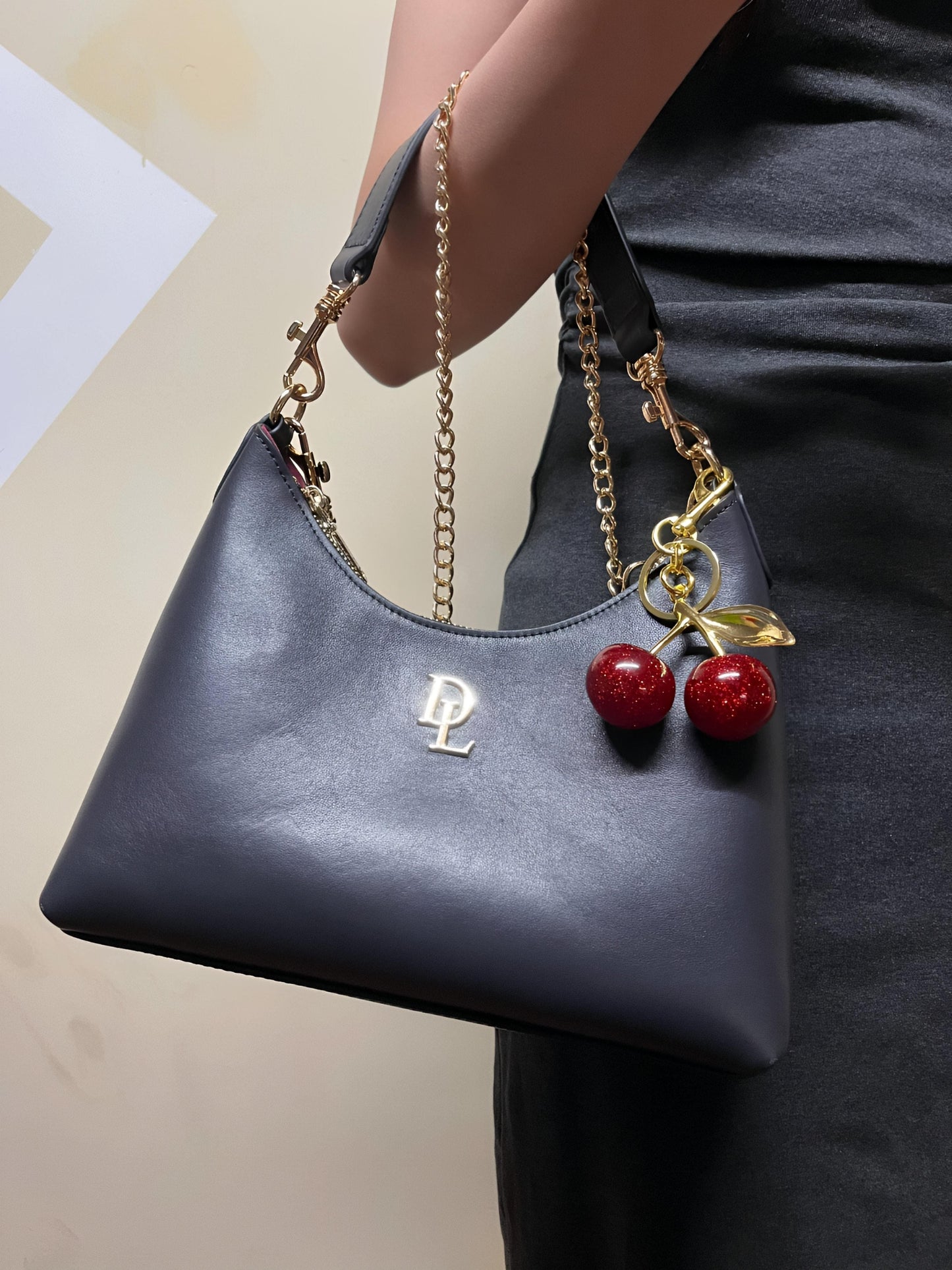 100 Luxury Bags