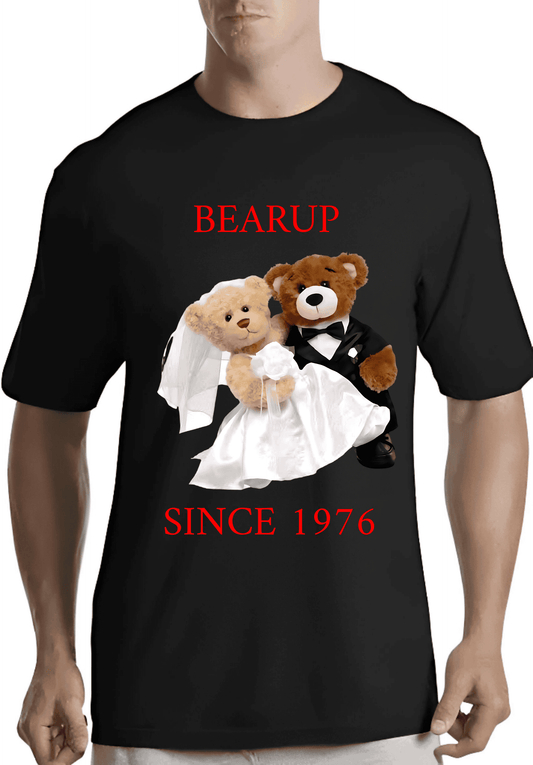 35 T-Shirts With Logo